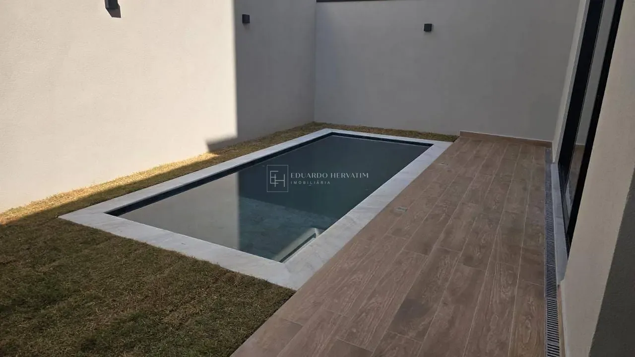 Casa, 3 quartos, 242 m² - Foto 2