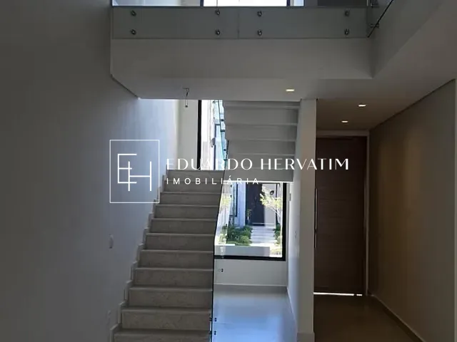 Casa 3 quartos e 5 banheiros, à venda, no bairro Recanto Quarto Centenário em Jundiaí