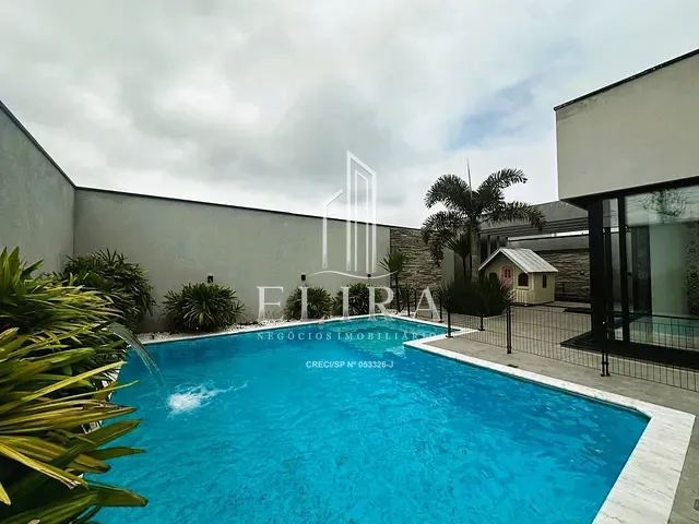 Casa com 450m² 3 quartos e 4 banheiros, à venda, no bairro Chácara Letônia em Americana