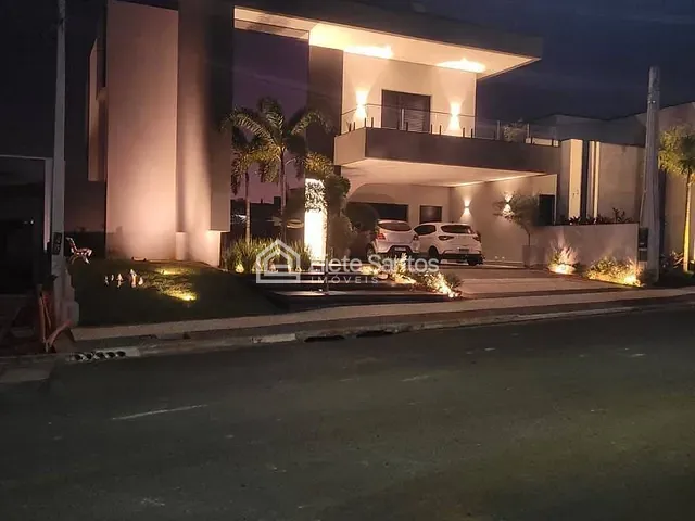 Casa com 450m² 3 quartos e 4 banheiros, à venda, no bairro Chácara Letônia em Americana