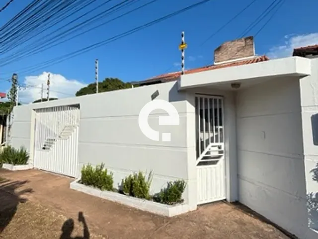 Casa com 100m² 3 quartos e 2 banheiros, à venda ou para alugar, no bairro Aeroporto Velho  em Santarém