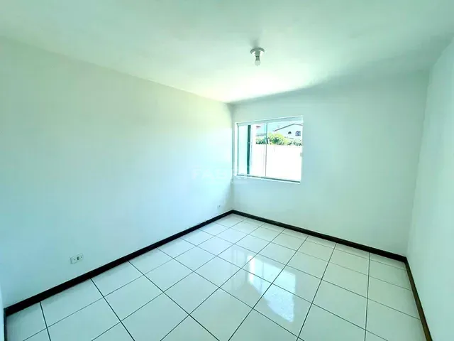 Casa 2 quartos e 1 banheiro, para alugar, no bairro Jardim das Palmas em Campo Largo