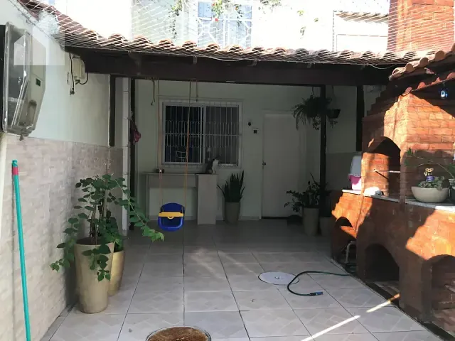 Casa com 75m² 2 quartos e 2 banheiros, à venda, no bairro Kennedy em Nova Iguaçu