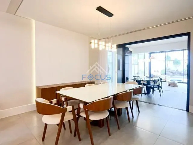 Casa com 564m² 3 quartos e 5 banheiros, à venda, no bairro Medeiros em Jundiaí