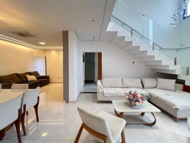 Casa com 489m² 4 quartos e 6 banheiros, à venda ou para alugar, no bairro Condomínio Residencial Alphaville em São José dos Campos