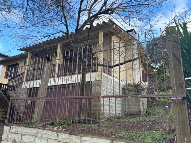 Casa com 230m² 3 quartos e 2 banheiros, à venda, no bairro Centro em Nova Prata