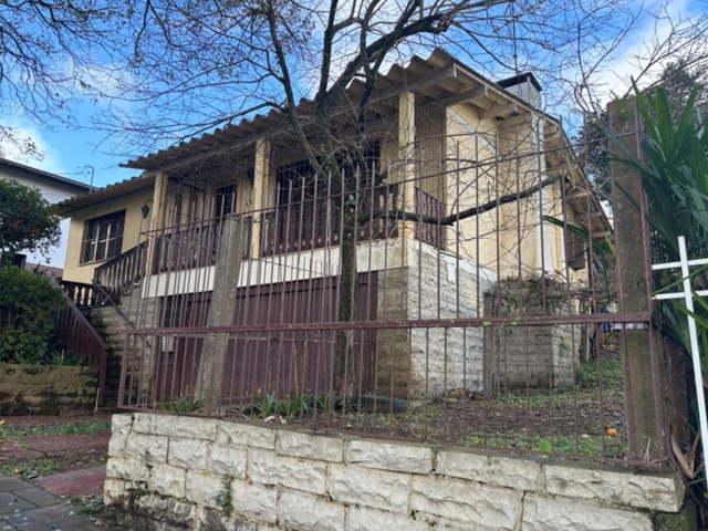 Casa com 230m² 3 quartos e 2 banheiros, à venda, no bairro Centro em Nova Prata