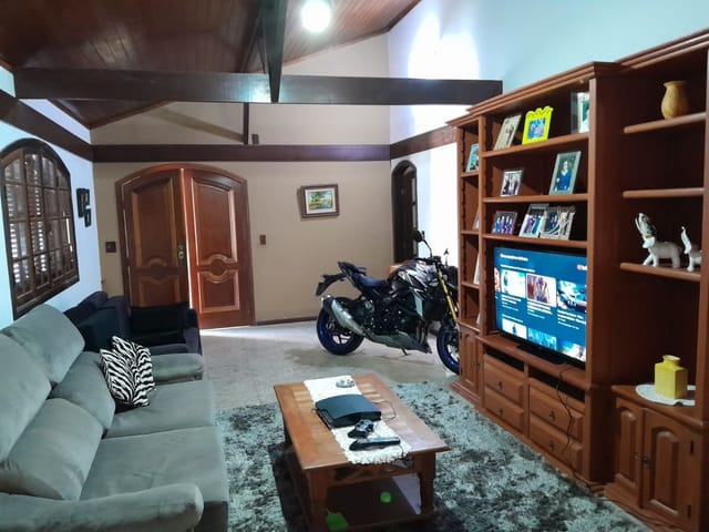 Casa com 352m² 3 quartos e 3 banheiros, à venda, no bairro Serra Grande em Niterói