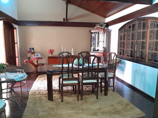 Casa com 352m² 3 quartos e 3 banheiros, à venda, no bairro Serra Grande em Niterói