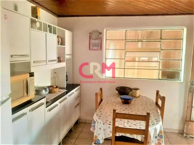 Casa com 252m² 3 quartos e 2 banheiros, à venda, no bairro Vila São Sebastião em Taquaritinga