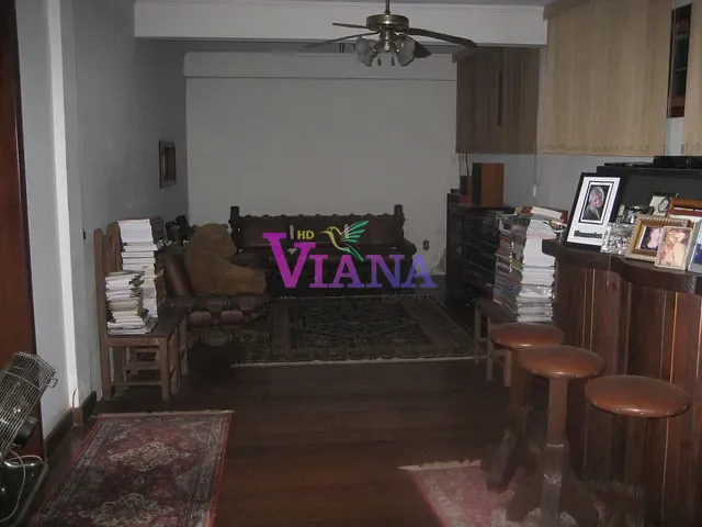 Casa com 300m² 4 quartos e 3 banheiros, à venda, no bairro I B C em Cachoeiro de Itapemirim