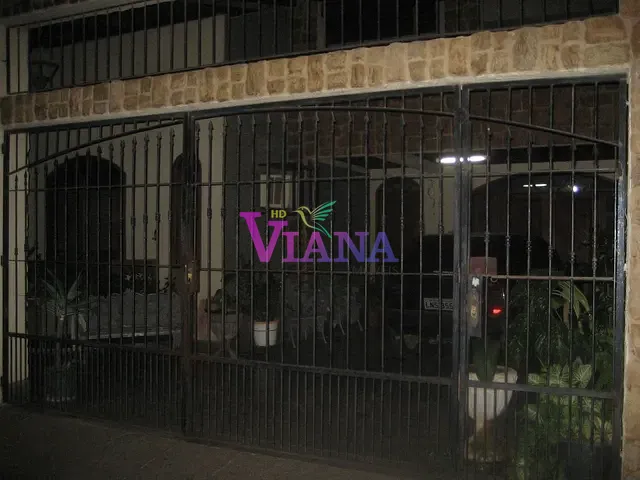 Casa com 300m² 4 quartos e 3 banheiros, à venda, no bairro I B C em Cachoeiro de Itapemirim