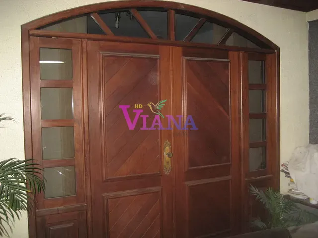 Casa com 300m² 4 quartos e 3 banheiros, à venda, no bairro I B C em Cachoeiro de Itapemirim