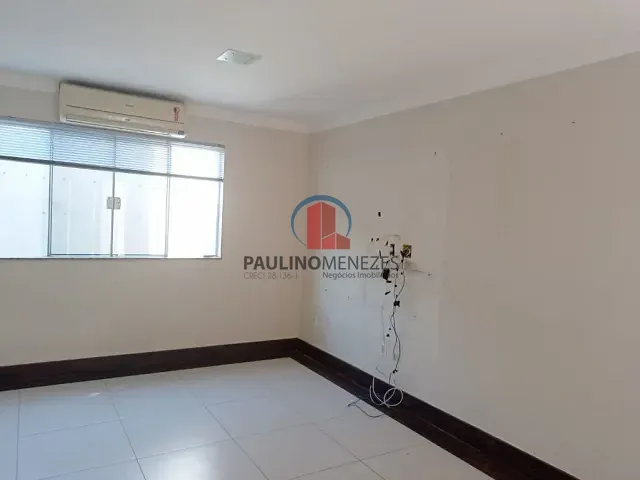 Casa com 400m² 3 quartos e 4 banheiros, à venda, no bairro Vila Santa Catarina em Americana