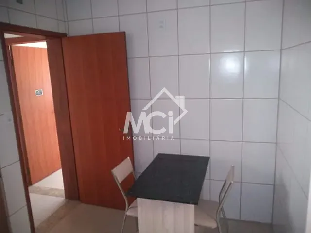 Casa 3 quartos e 3 banheiros, à venda, no bairro Centro em Pelotas