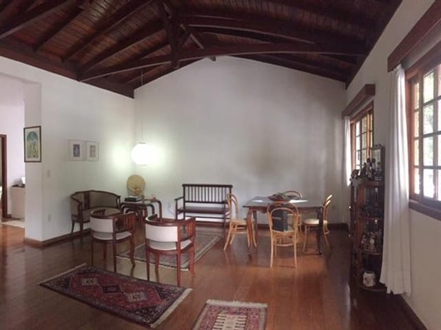 Casa com 189m² 5 quartos e 3 banheiros, à venda, no bairro Centro em Vila Velha
