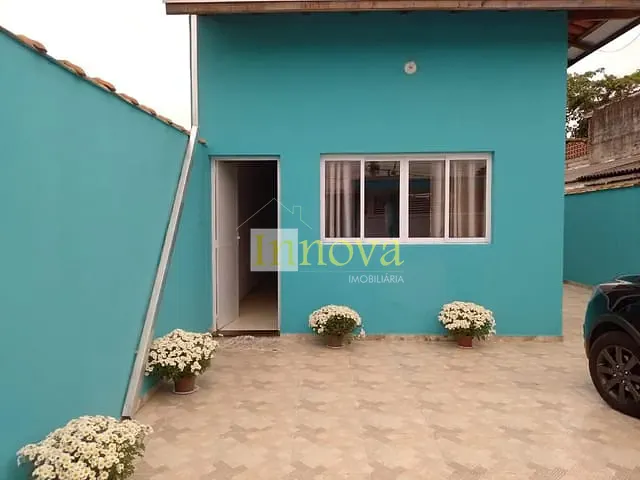 Casa com 180m² 3 quartos e 2 banheiros, à venda, no bairro Jardim das Gaivotas em Caraguatatuba