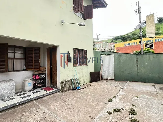 Casa com 160m² 3 quartos e 2 banheiros, à venda, no bairro Centro em Piracaia