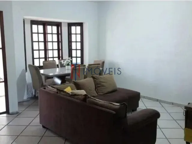 Casa com 160m² 3 quartos e 2 banheiros, à venda, no bairro Centro em Piracaia