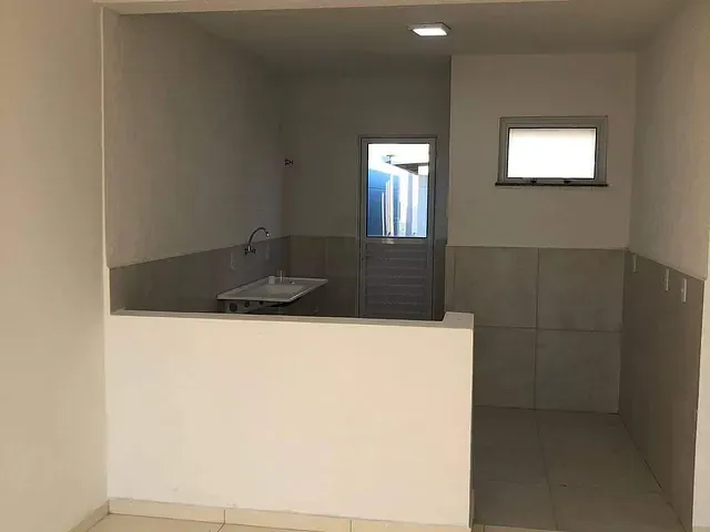 Casa 2 quartos e 1 banheiro, para alugar, no bairro Dernival Oliveira em Paulo Afonso