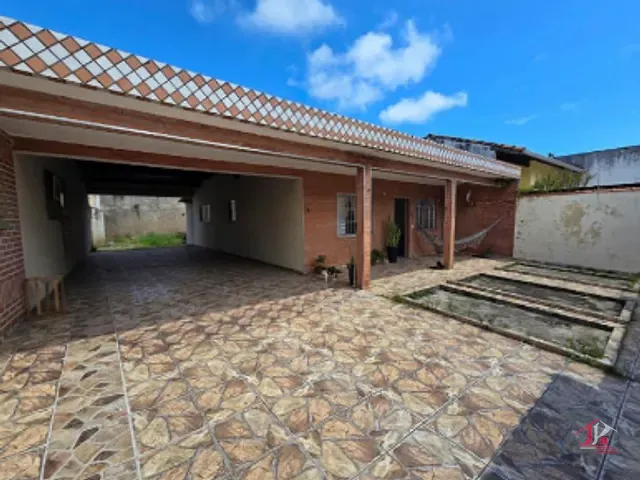 Casa 2 quartos e 2 banheiros, à venda, no bairro Belas Artes em Itanhaém