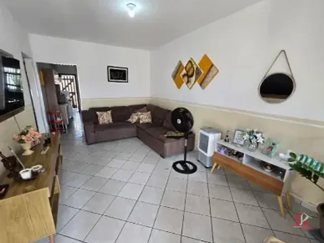 Casa 2 quartos e 2 banheiros, à venda, no bairro Belas Artes em Itanhaém