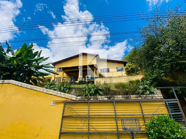 Casa com 3402m² 4 quartos e 4 banheiros, à venda, no bairro Albuquerque em Teresópolis
