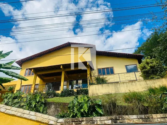 Casa com 3402m² 4 quartos e 4 banheiros, à venda, no bairro Albuquerque em Teresópolis