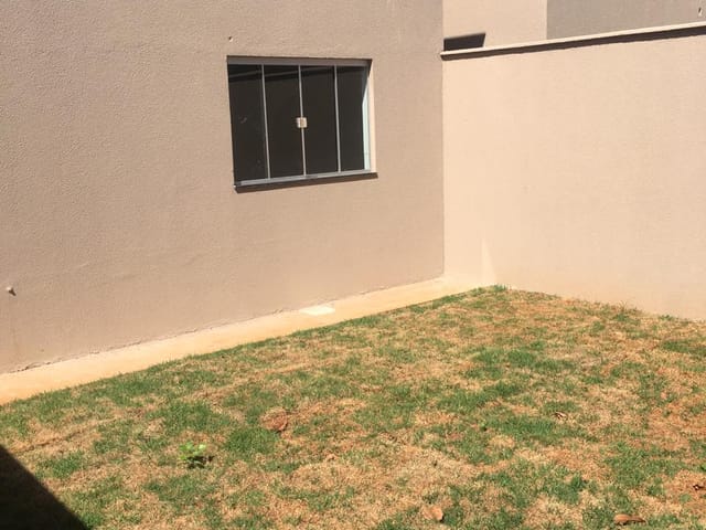 Casa com 180m² 3 quartos e 2 banheiros, à venda, no bairro Parque Trindade em Aparecida de Goiânia