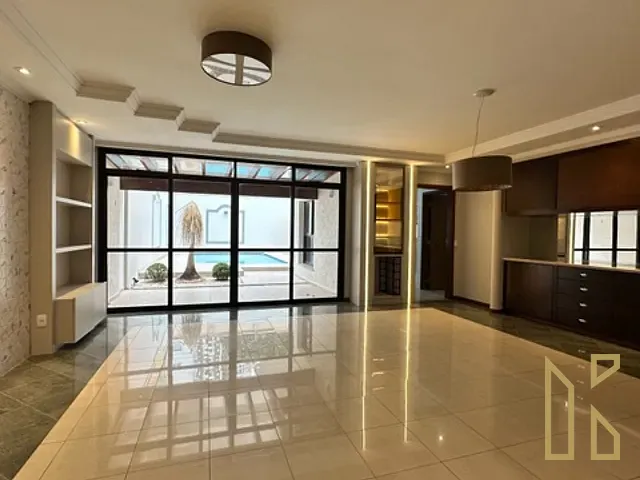 Casa 4 quartos e 5 banheiros, para alugar, no bairro Parque Residencial Alcântara em Londrina