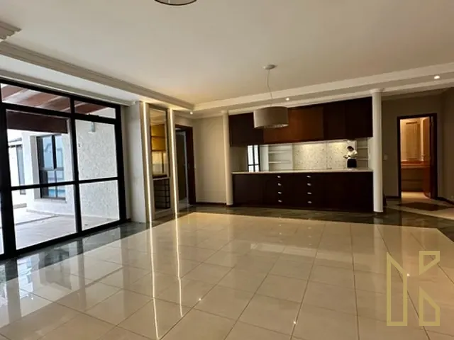 Casa 4 quartos e 5 banheiros, para alugar, no bairro Parque Residencial Alcântara em Londrina