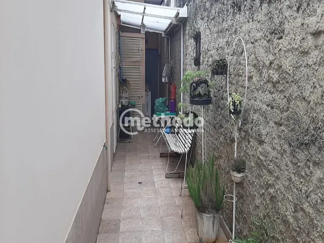 Casa com 338m² 4 quartos e 3 banheiros, à venda, no bairro Vila Itapura em Campinas