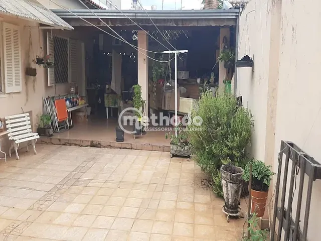 Casa com 338m² 4 quartos e 3 banheiros, à venda, no bairro Vila Itapura em Campinas