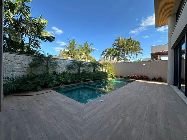 Casa com 659m² 4 quartos e 7 banheiros, à venda, no bairro Jardins Milão em Goiânia
