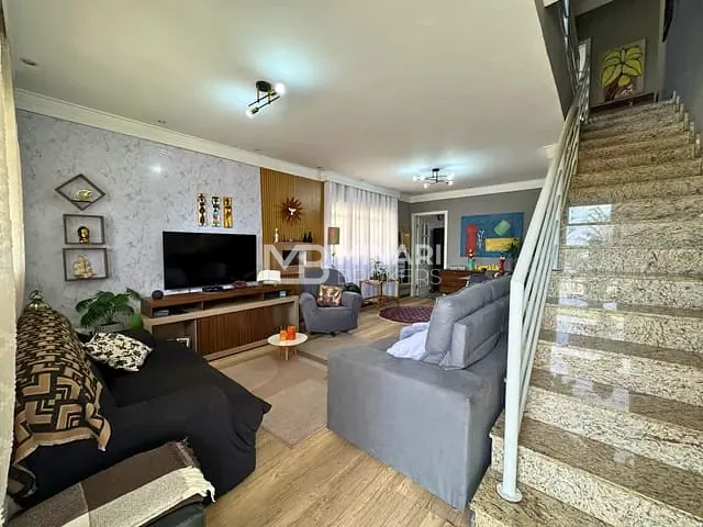 Casa com 220m² 3 quartos e 4 banheiros, à venda, no bairro Vila Nova em Santana de Parnaíba