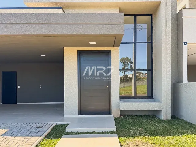 Casa com 300m² 3 quartos e 4 banheiros, à venda, no bairro Jardim Carvalho em Ponta Grossa