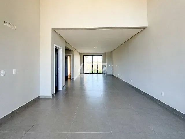 Casa com 300m² 3 quartos e 4 banheiros, à venda, no bairro Jardim Carvalho em Ponta Grossa
