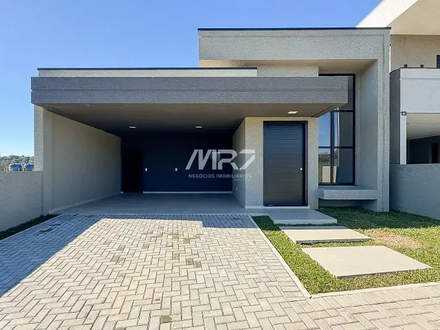 Casa com 300m² 3 quartos e 4 banheiros, à venda, no bairro Jardim Carvalho em Ponta Grossa