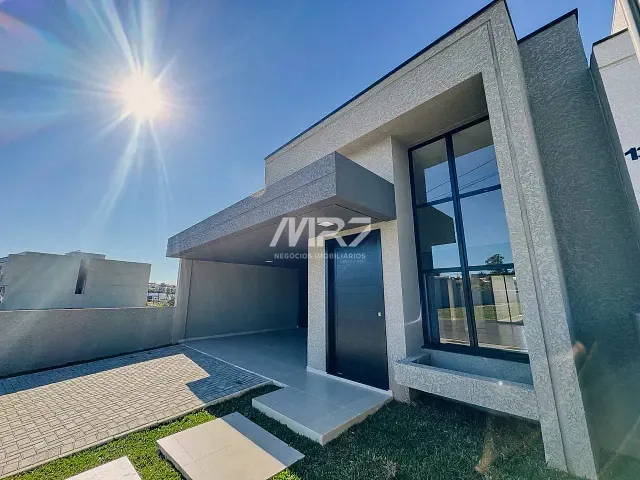 Casa com 300m² 3 quartos e 4 banheiros, à venda, no bairro Jardim Carvalho em Ponta Grossa