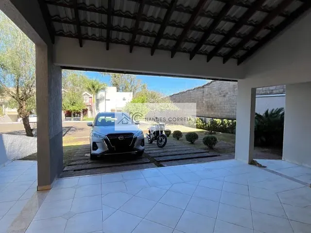Casa com 309m² 3 quartos e 4 banheiros, à venda, no bairro Operária em Londrina