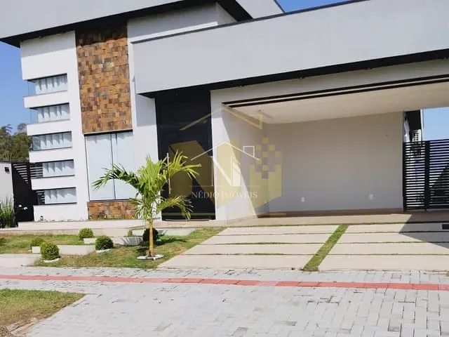 Casa com 360m² 3 quartos e 2 banheiros, à venda, no bairro Cajueiros (Itaipuaçu) em Maricá