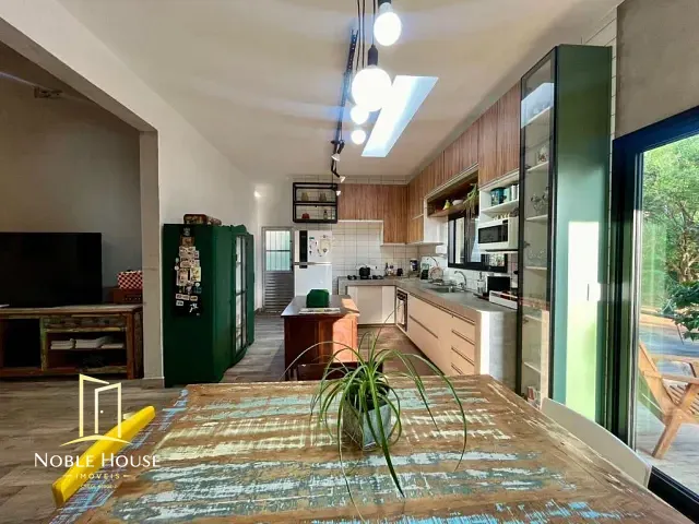 Casa 3 quartos e 5 banheiros, à venda, no bairro Caixa D´Água em Vinhedo