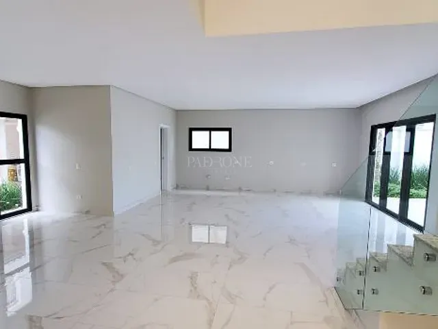 Casa 4 quartos e 5 banheiros, à venda, no bairro Barra em Balneário Camboriú