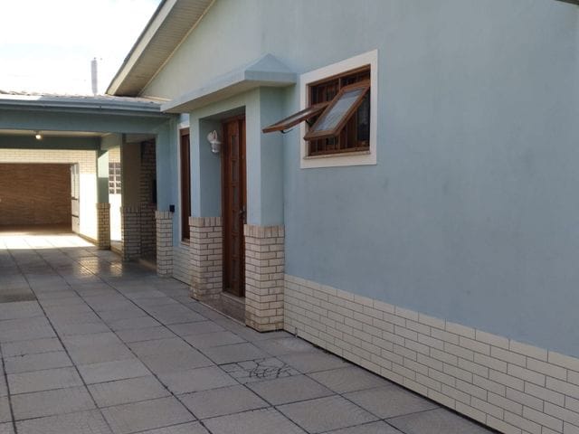 Casa com 164m² 2 quartos e 2 banheiros, à venda, no bairro Alvorada em Guaíba