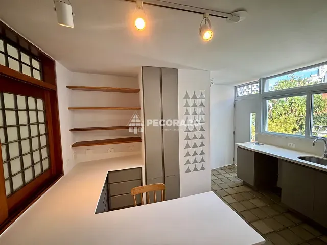 Casa 4 quartos e 5 banheiros, para alugar, no bairro Sumarezinho em São Paulo