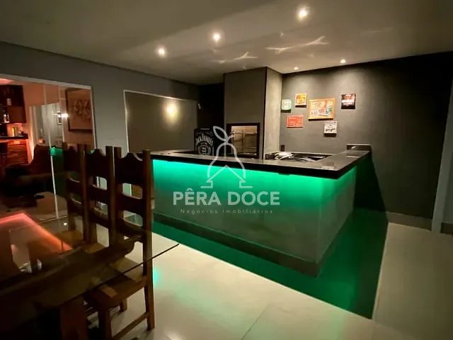 Casa com 250m² 2 quartos e 2 banheiros, à venda, no bairro Parque das Laranjeiras II em Uberaba