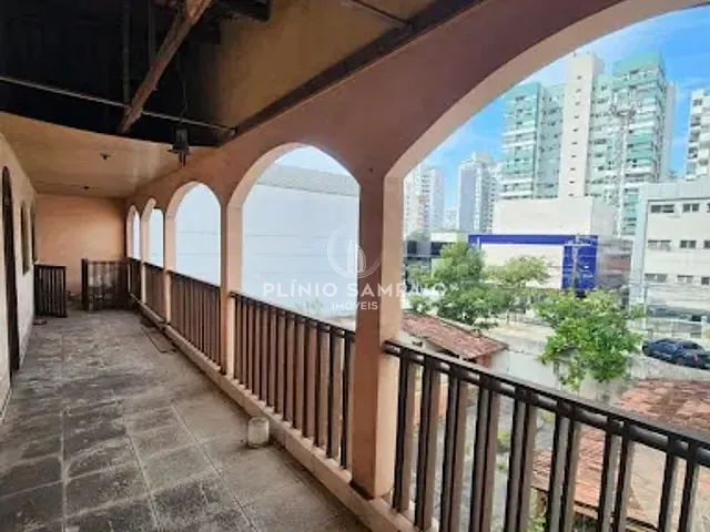 Casa com 512m² 7 quartos e 9 banheiros, à venda, no bairro Bento Ferreira em Vitória