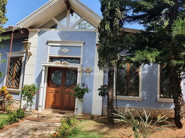Casa com 690m² 3 quartos e 5 banheiros, à venda, no bairro Estância das Flores em Jaguariúna