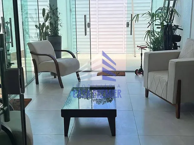 Casa 3 quartos e 5 banheiros, para alugar, no bairro Nossa Senhora da Vitória em Ilhéus