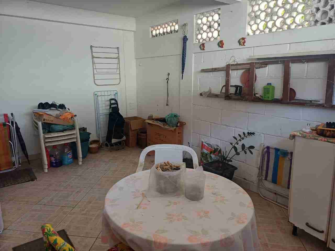 Casa à venda com 3 quartos, 100m² - Foto 11